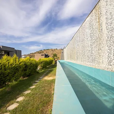 Vilă Comfy With Shared Pool And Gym In *