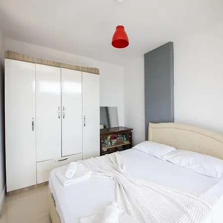 Villa Comfy With Shared Pool And Gym In